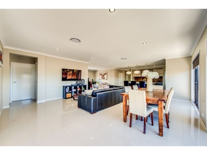 74 Graham Road, Carseldine QLD 4034