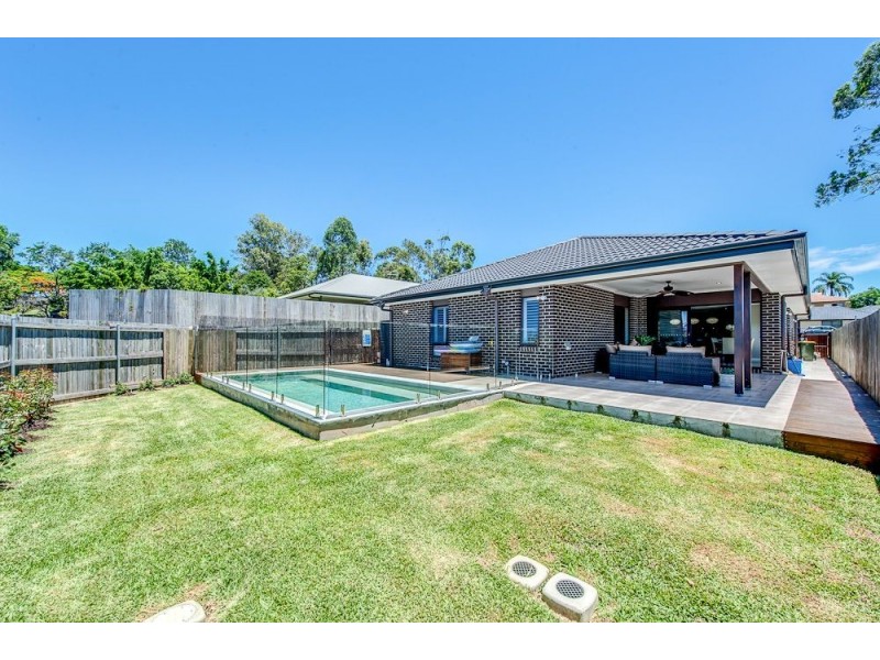 74 Graham Road, Carseldine QLD 4034