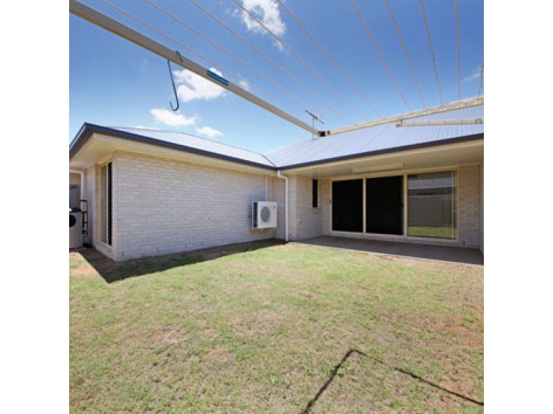 2/21 Lloyd Street, Caboolture QLD 4510