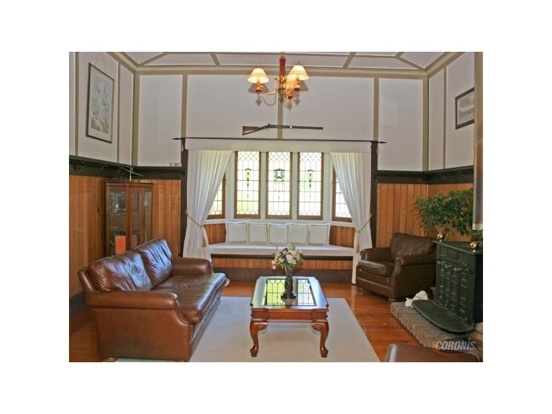 301 Edinburgh Castle Road, Wavell Heights QLD 4012