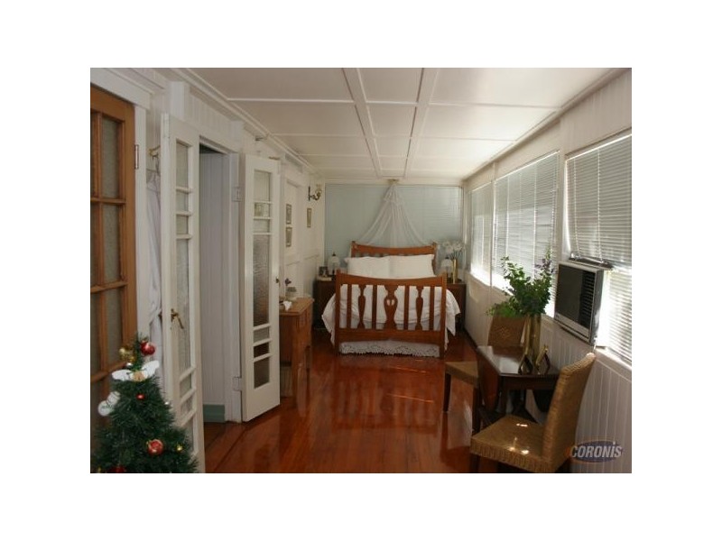 301 Edinburgh Castle Road, Wavell Heights QLD 4012