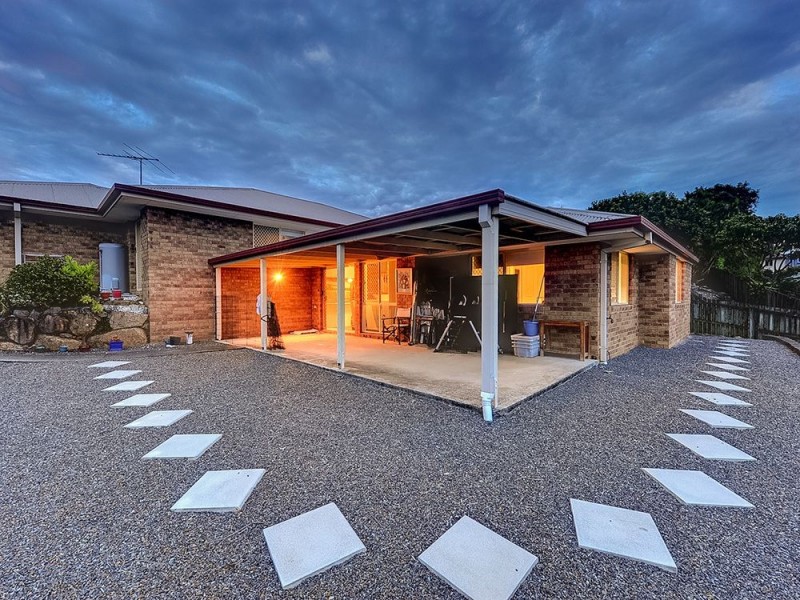 18 Mareeba Court, Arana Hills QLD 4054