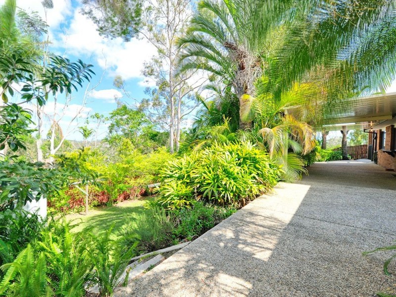 1 Parkana Court, Rochedale South QLD 4123