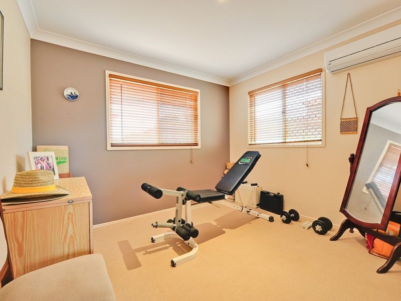 20 Hart Close, Mackenzie QLD 4156