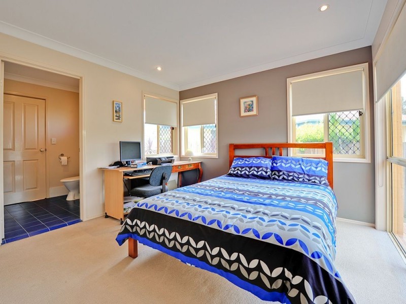 20 Hart Close, Mackenzie QLD 4156
