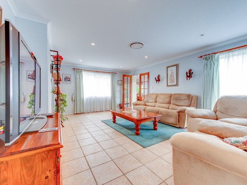 108 Prout Road, Mackenzie QLD 4156