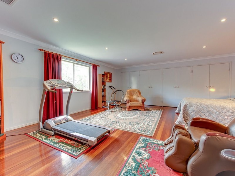 108 Prout Road, Mackenzie QLD 4156