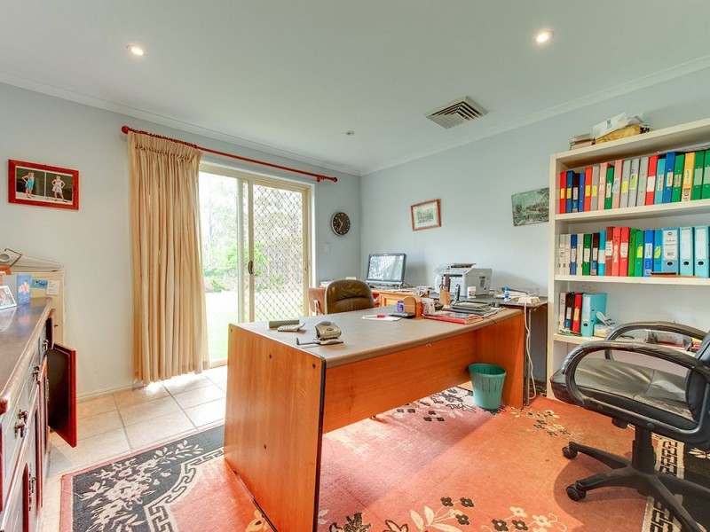 108 Prout Road, Mackenzie QLD 4156