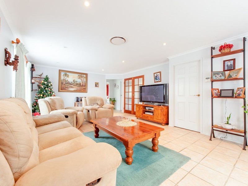 108 Prout Road, Mackenzie QLD 4156