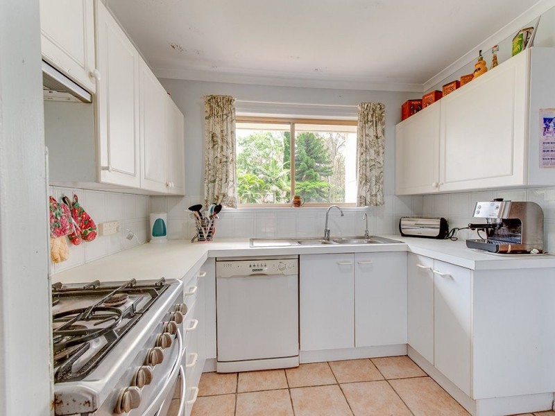 108 Prout Road, Mackenzie QLD 4156