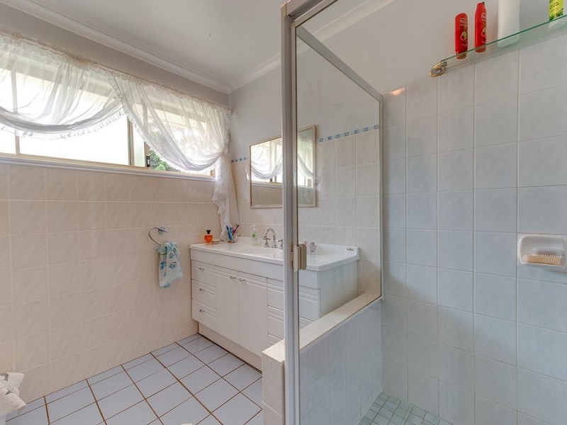 108 Prout Road, Mackenzie QLD 4156