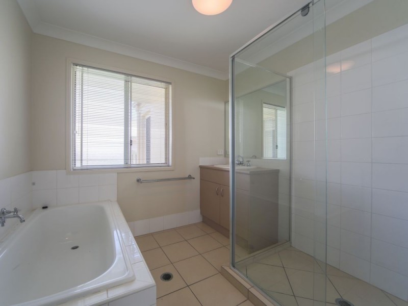 9 Regent Court, Coomera QLD 4209