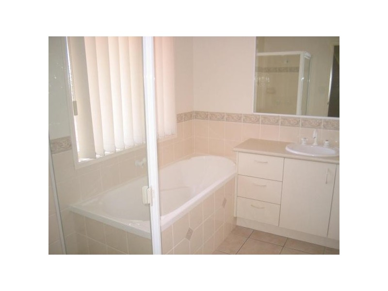 4 Jacqueline Court, Everton Hills QLD 4053