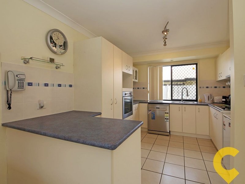 3 Biggera Court, Sandstone Point QLD 4511