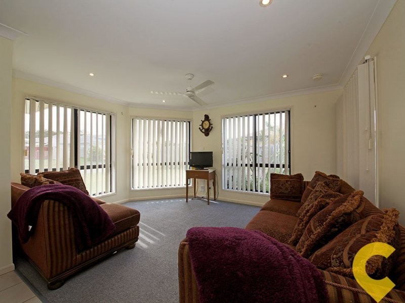 3 Biggera Court, Sandstone Point QLD 4511