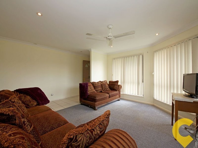 3 Biggera Court, Sandstone Point QLD 4511