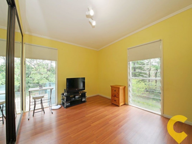 98 Nearra Street, Deagon QLD 4017