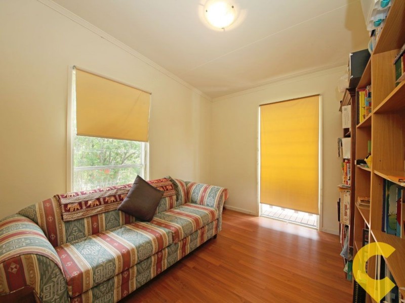 98 Nearra Street, Deagon QLD 4017