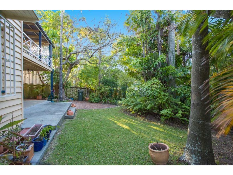 76 Chester Rd, Annerley QLD 4103