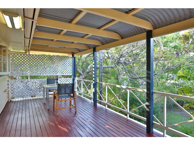 76 Chester Rd, Annerley QLD 4103