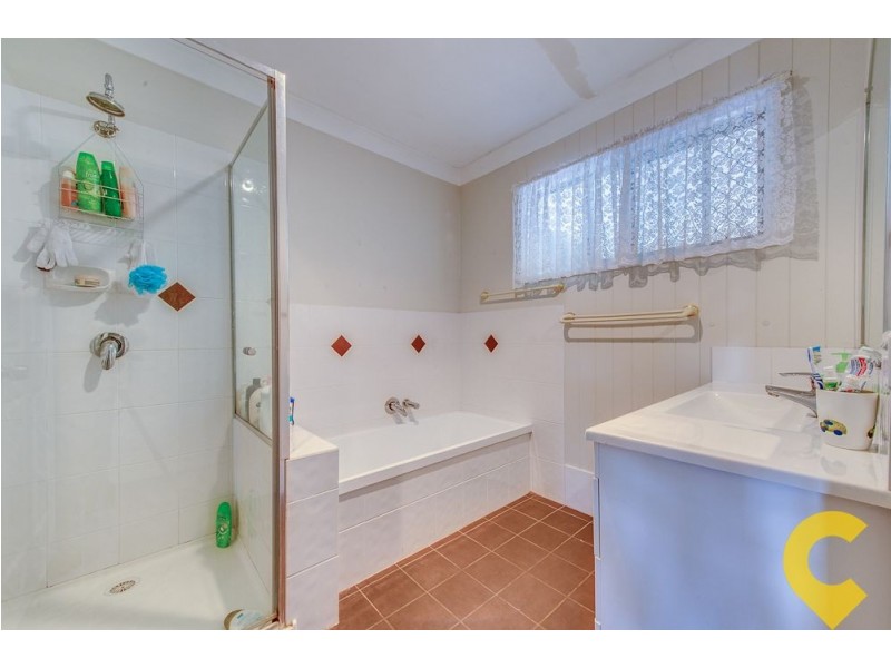 53 Russell Street, Silkstone QLD 4304