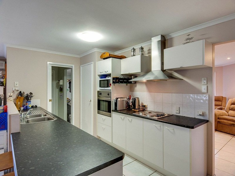 9 Canopy Close, Warner QLD 4500
