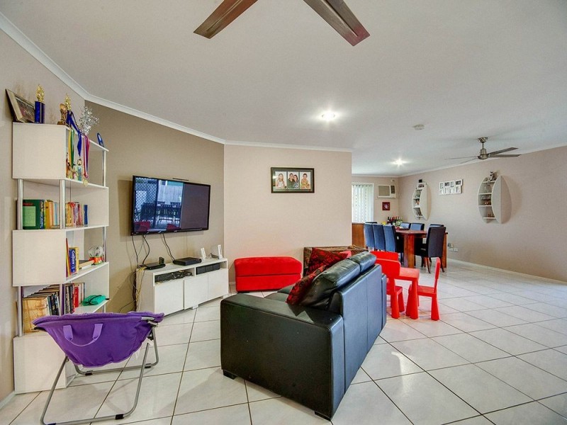 9 Canopy Close, Warner QLD 4500