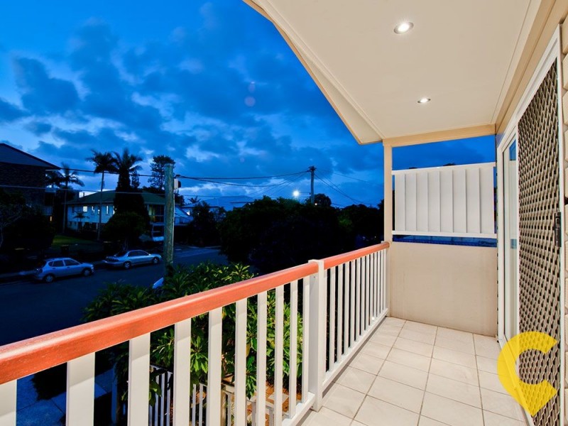 64 Baron Street, Greenslopes QLD 4120