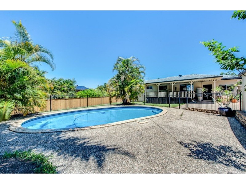 52 Moss Rd, Camira QLD 4300