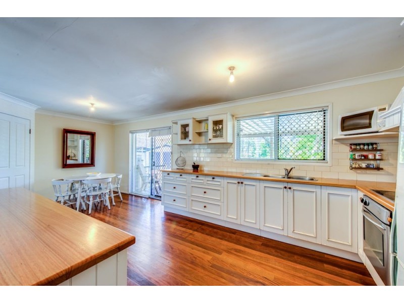 52 Moss Rd, Camira QLD 4300