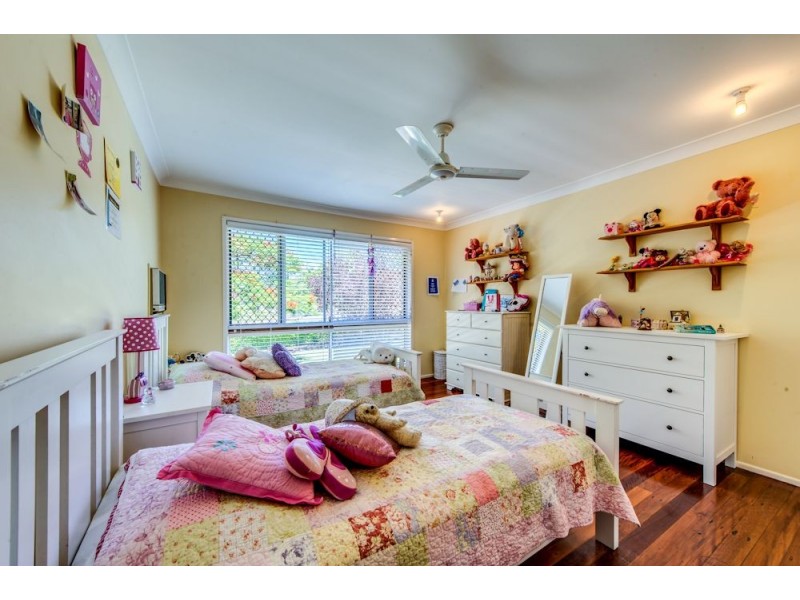 52 Moss Rd, Camira QLD 4300