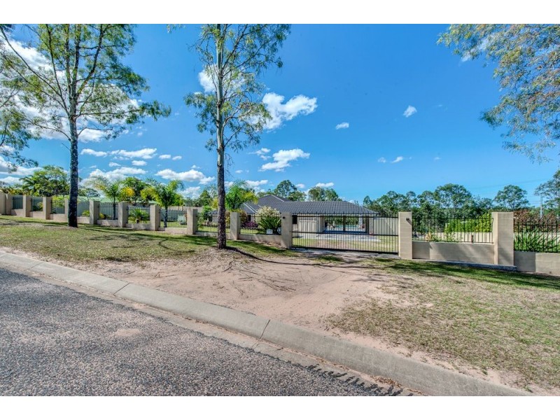 18 Muston Court, Greenbank QLD 4124