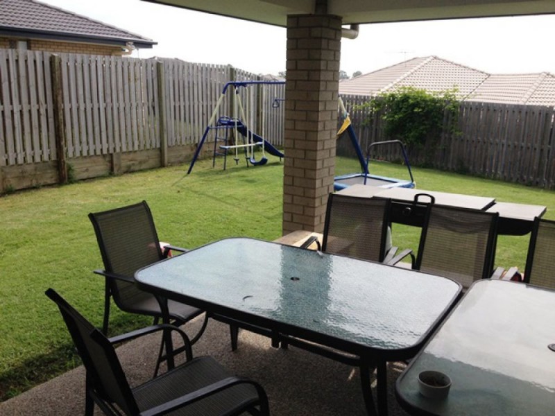 50 Sunridge Circuit, Windaroo QLD 4207