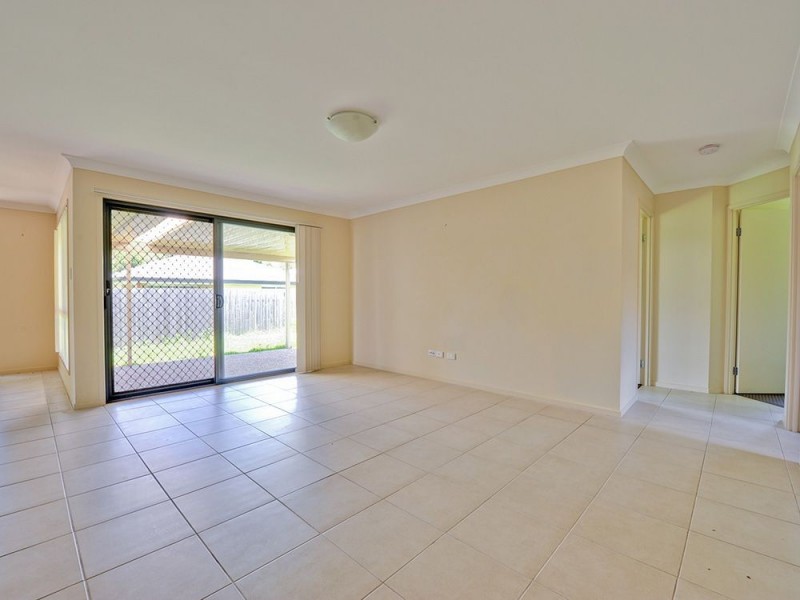 13 Evergreen Ave, Loganlea QLD 4131