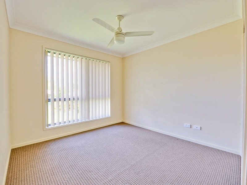 13 Evergreen Ave, Loganlea QLD 4131