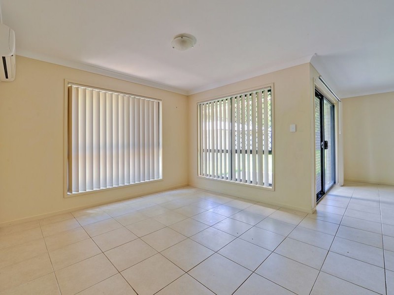 13 Evergreen Ave, Loganlea QLD 4131
