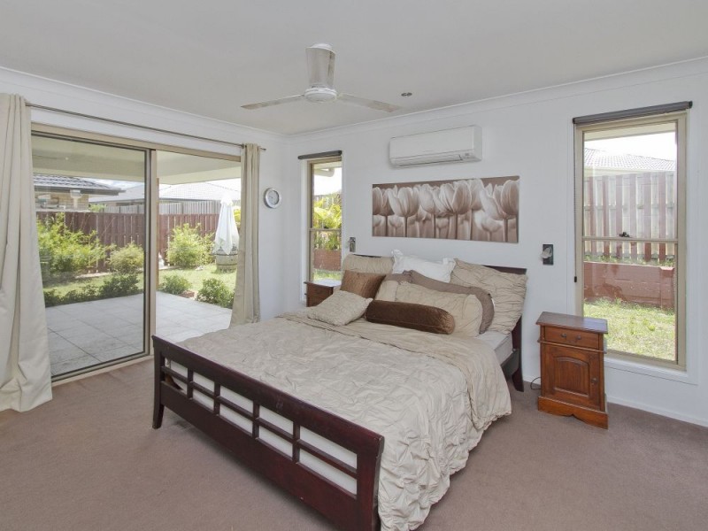 42 Peacherine Circuit, Bellmere QLD 4510