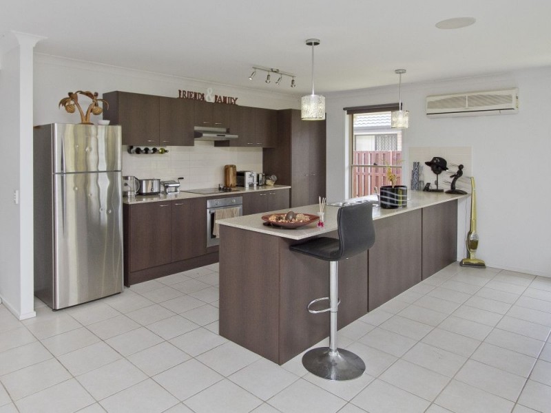 42 Peacherine Circuit, Bellmere QLD 4510