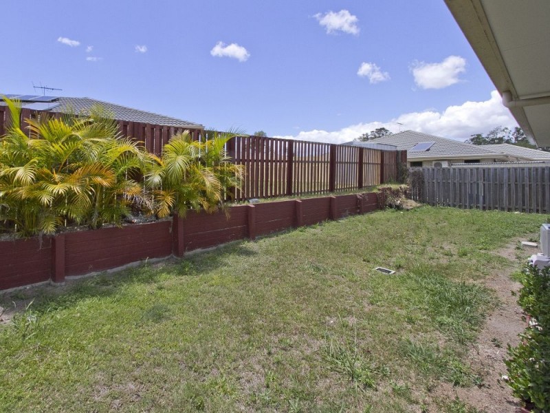 42 Peacherine Circuit, Bellmere QLD 4510