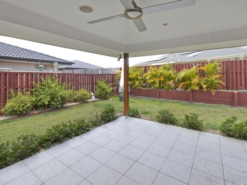 42 Peacherine Circuit, Bellmere QLD 4510