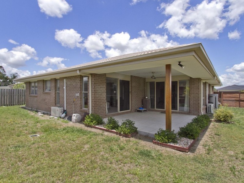 42 Peacherine Circuit, Bellmere QLD 4510