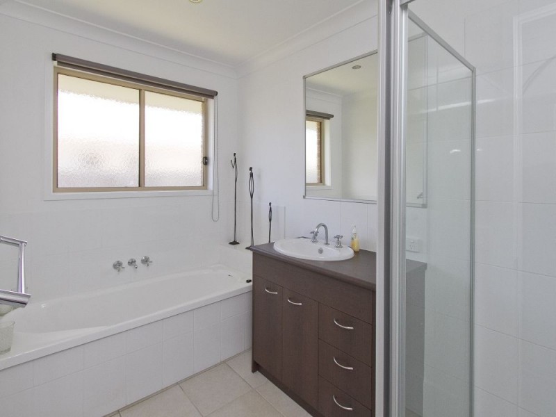 42 Peacherine Circuit, Bellmere QLD 4510