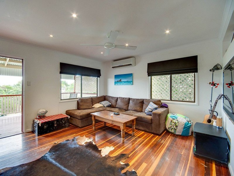 23 Landscape Street, Stafford Heights QLD 4053