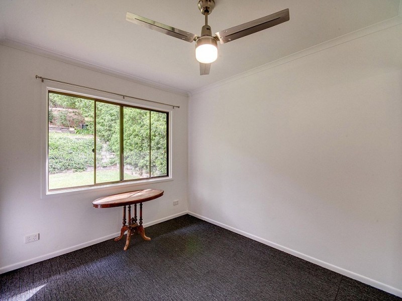 23 Landscape Street, Stafford Heights QLD 4053