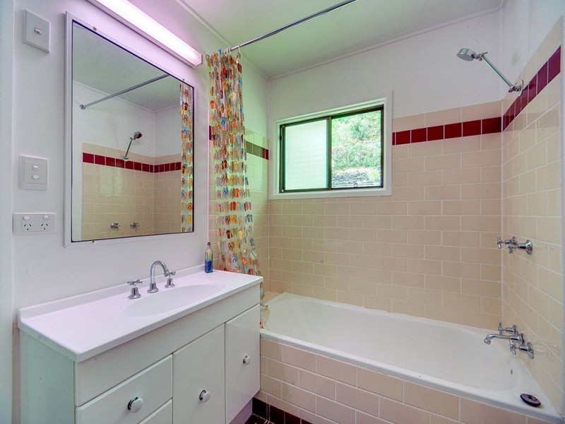 23 Landscape Street, Stafford Heights QLD 4053