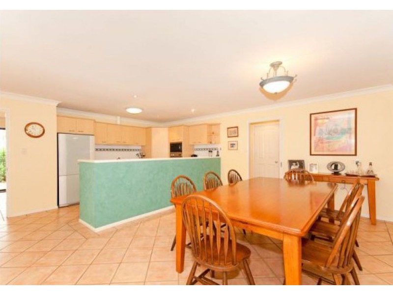 19 Woonara Drive, Petrie QLD 4502