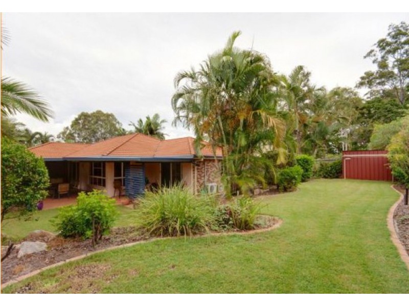 19 Woonara Drive, Petrie QLD 4502