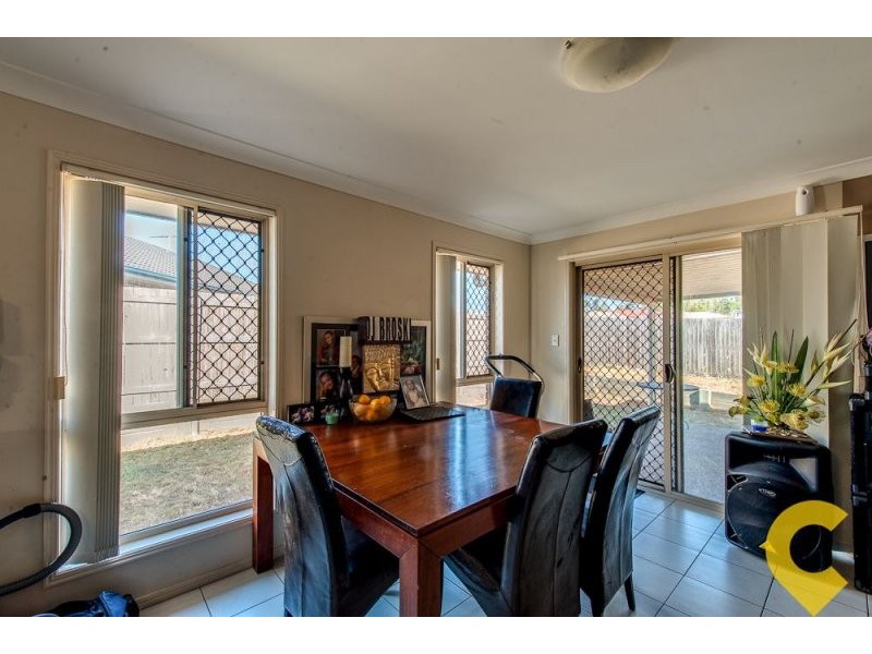 32 Somerwil Crescent, Bellbird Park QLD 4300