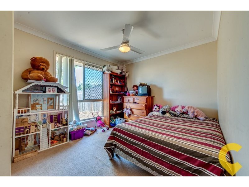 32 Somerwil Crescent, Bellbird Park QLD 4300