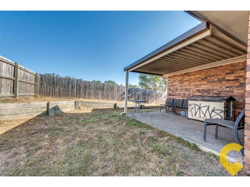 32 Somerwil Crescent, Bellbird Park QLD 4300